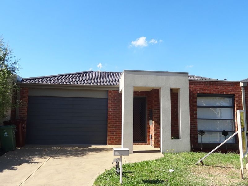 2 Westbrook Drive, Keysborough VIC 3173