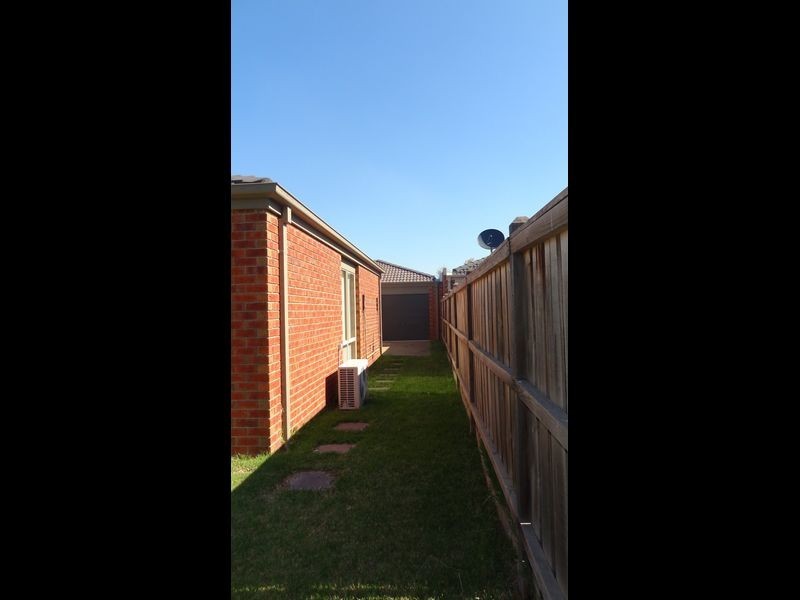 2 Westbrook Drive, Keysborough VIC 3173
