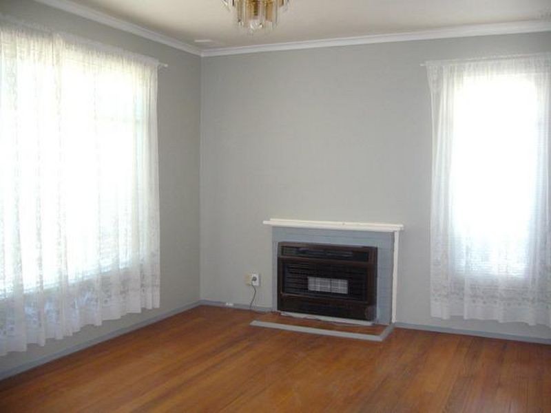 16 Latham Crescent, Dandenong North VIC 3175