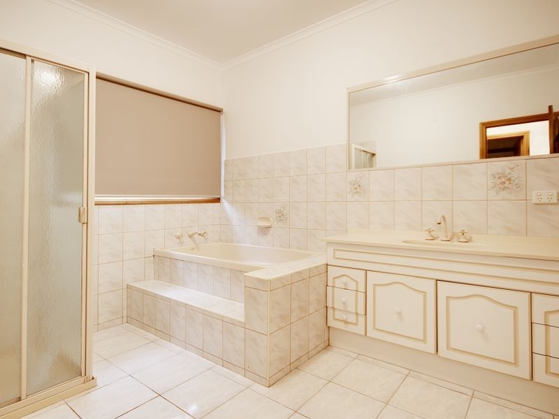 11 Truslove Court, Endeavour Hills VIC 3802