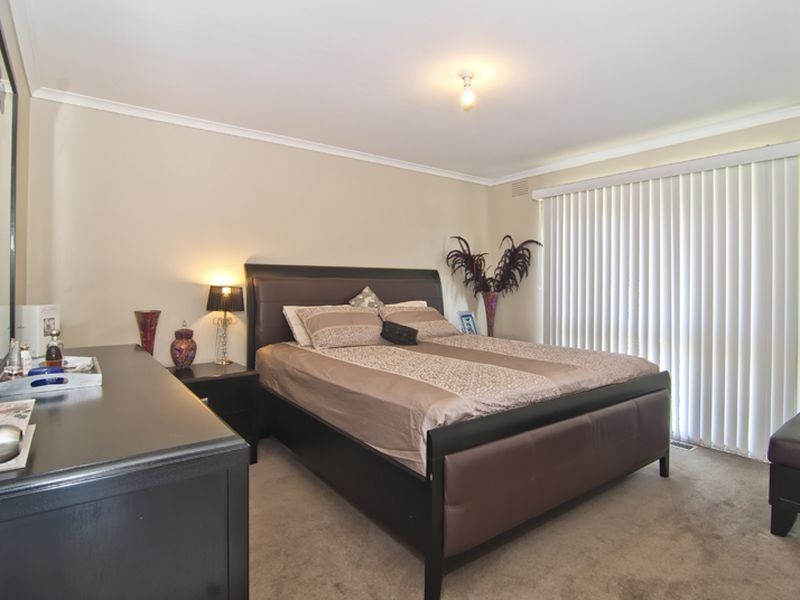50 Scotsburn Way, Endeavour Hills VIC 3802