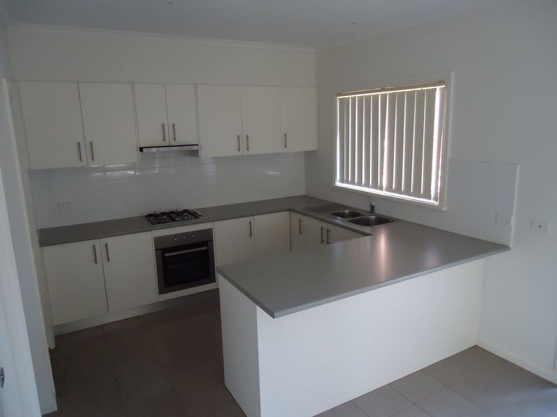 2/16 Lockington Crescent, Dandenong VIC 3175