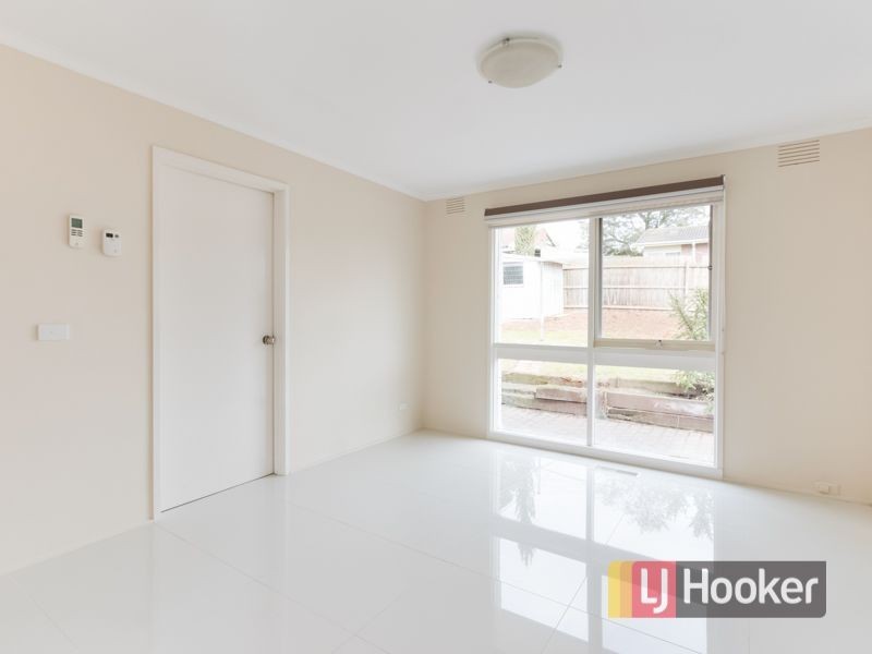 28 Scotsburn Way, Endeavour Hills VIC 3802