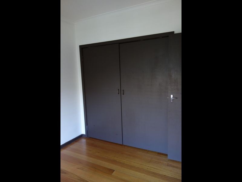 2/33 Hammond Road, Dandenong VIC 3175