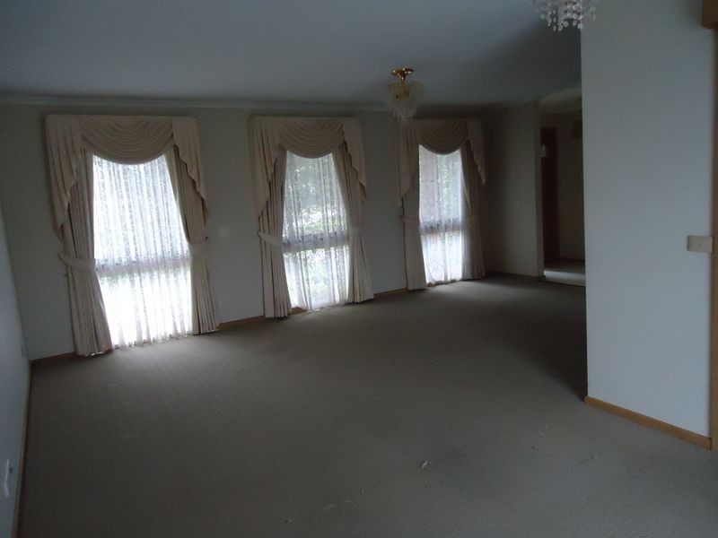 13 Garfield Court, Hampton Park VIC 3976