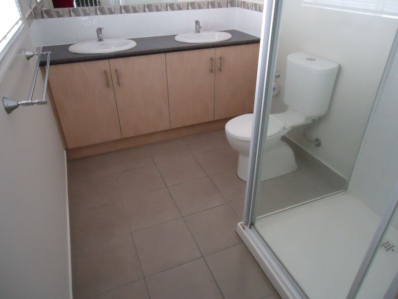 5 Middleton Grove, Berwick VIC 3806