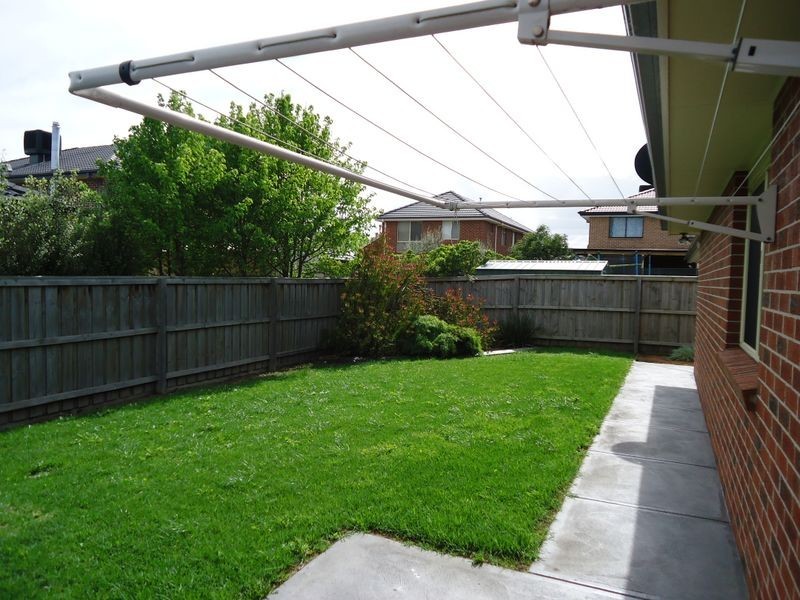 5 Middleton Grove, Berwick VIC 3806