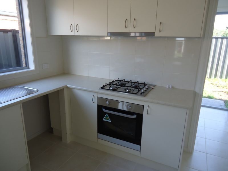 7 Botham Crescent, Pakenham VIC 3810