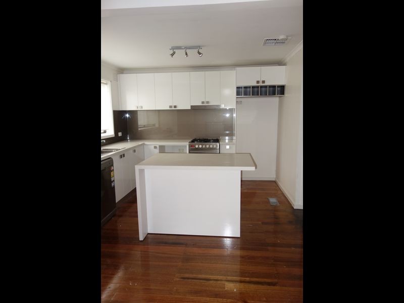 1 Hobbs Court, Endeavour Hills VIC 3802