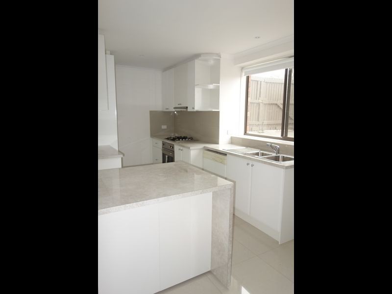 1 Hobbs Court, Endeavour Hills VIC 3802