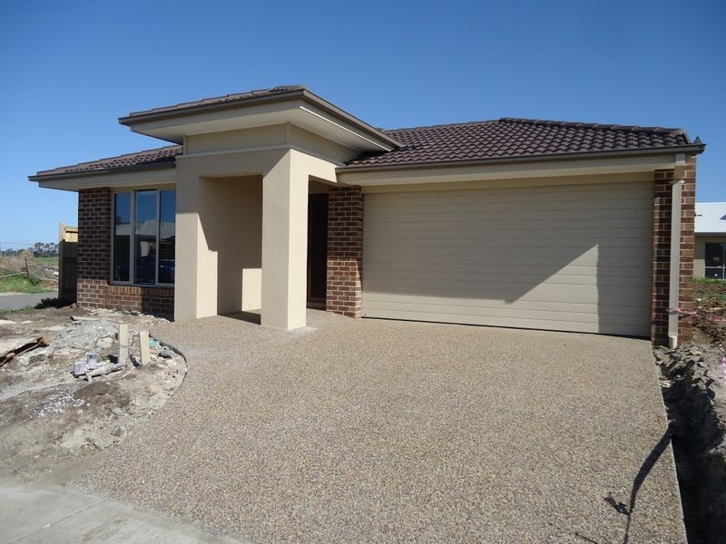 Lot 1731/58 Linden Tree Way, Cranbourne North VIC 3977