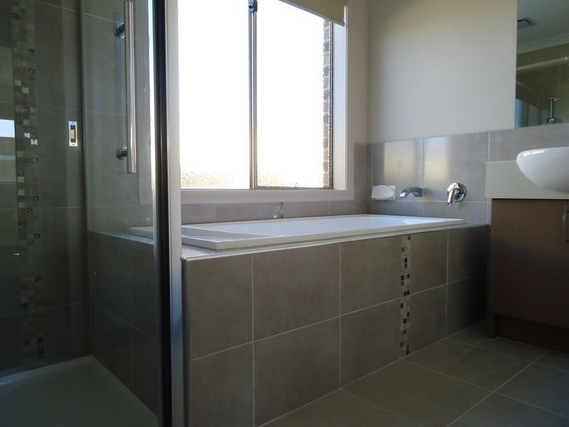 Lot 1731/58 Linden Tree Way, Cranbourne North VIC 3977