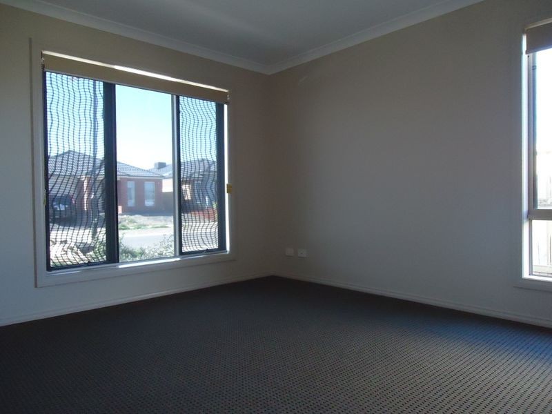 Lot 1731/58 Linden Tree Way, Cranbourne North VIC 3977