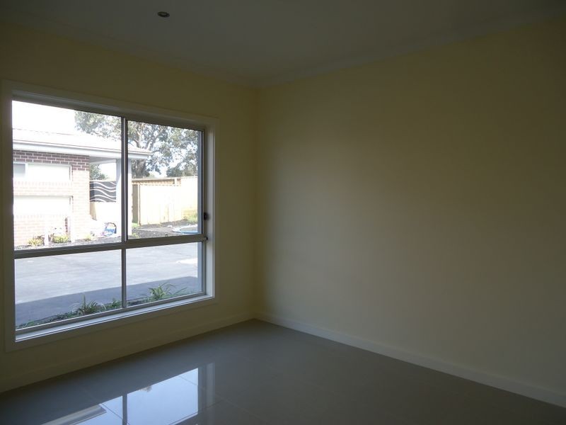 6/6-8 Innes Court, Berwick VIC 3806