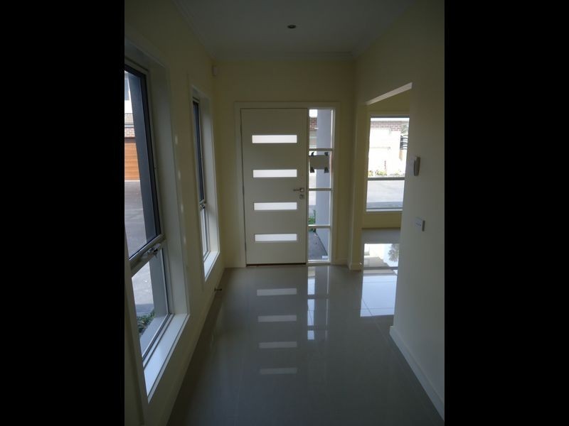 6/6-8 Innes Court, Berwick VIC 3806