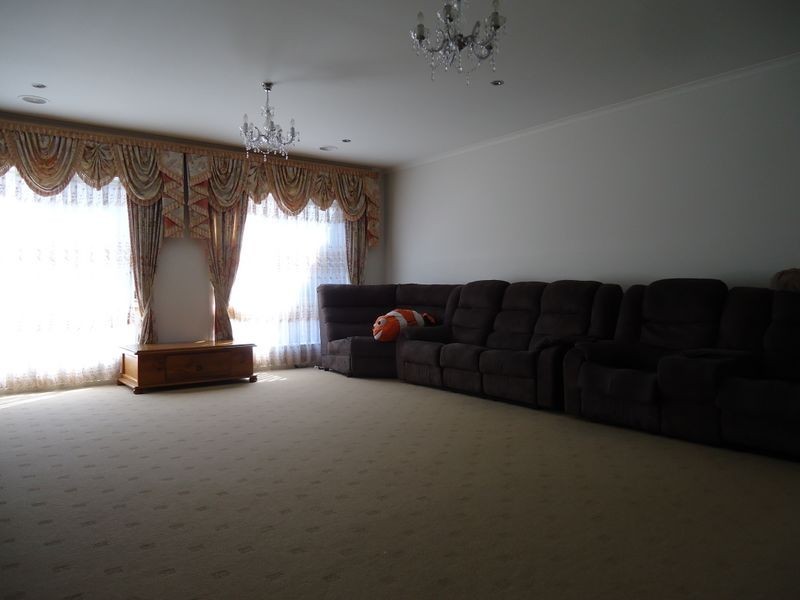 5 Dargo Close, Narre Warren South VIC 3805