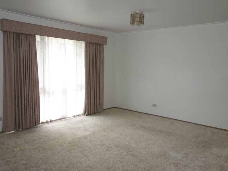 14 Paula Terrace, Endeavour Hills VIC 3802