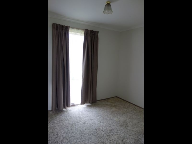 14 Paula Terrace, Endeavour Hills VIC 3802