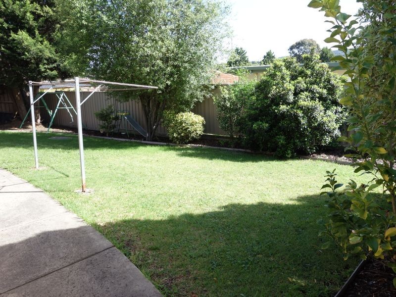 14 Paula Terrace, Endeavour Hills VIC 3802