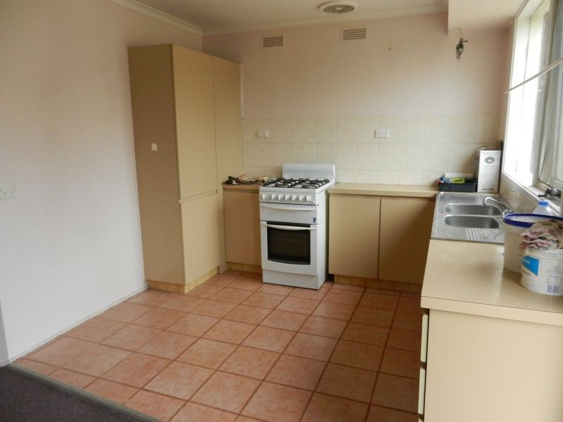 9 Prospect Hill Crescent, Dandenong North VIC 3175