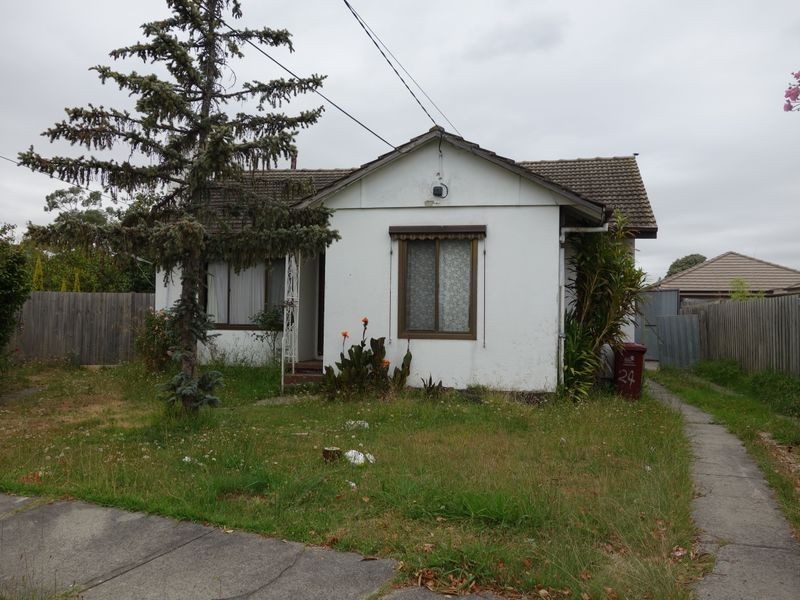 24 Hughes Crescent, Dandenong North VIC 3175