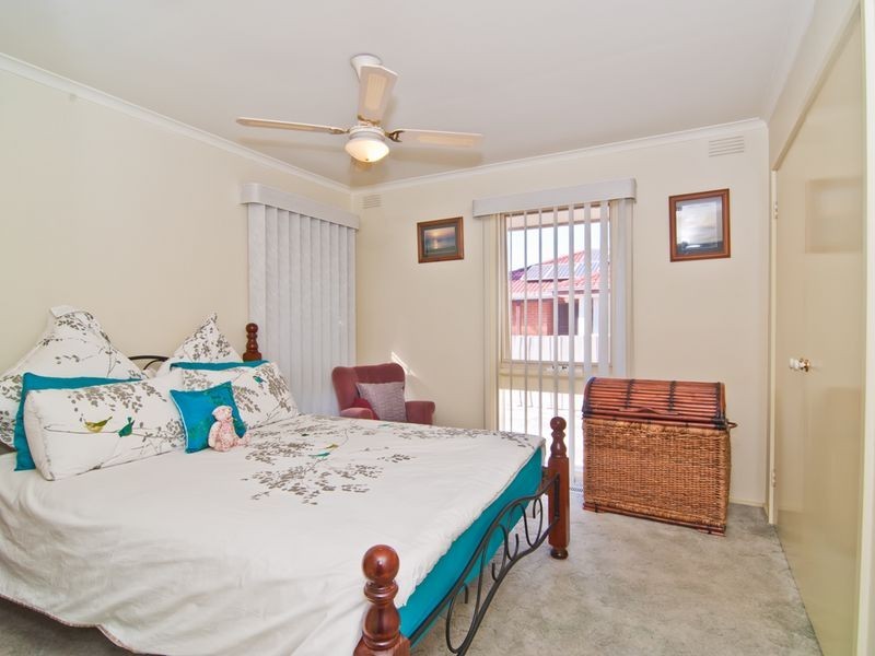 14 Jindabyne Avenue, Dandenong North VIC 3175