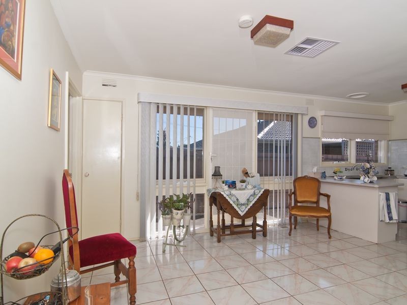 14 Jindabyne Avenue, Dandenong North VIC 3175