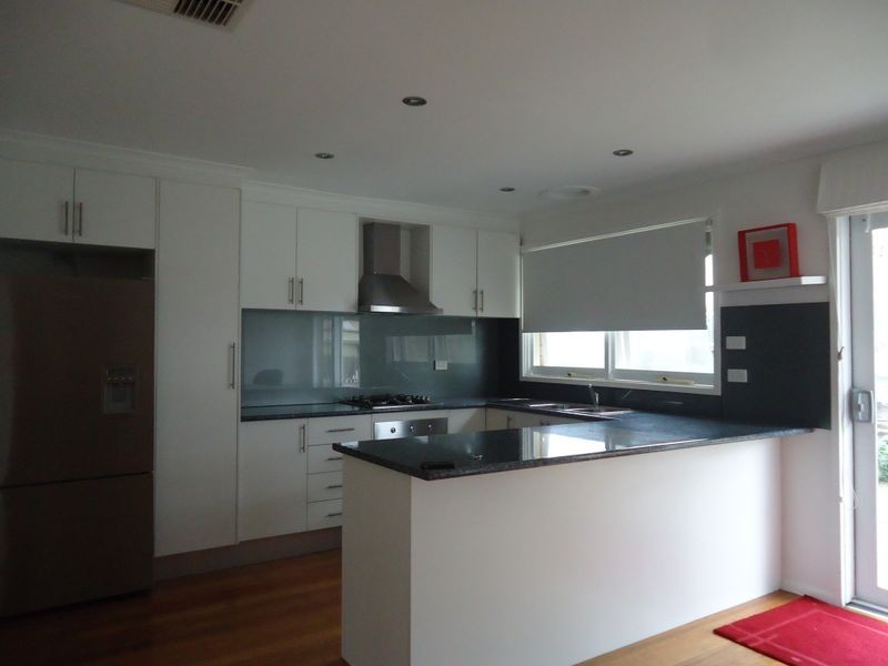 150 James Cook Drive, Endeavour Hills VIC 3802