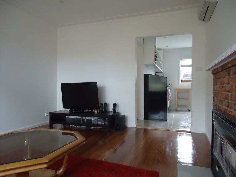 2 Holly Avenue, Dandenong North VIC 3175