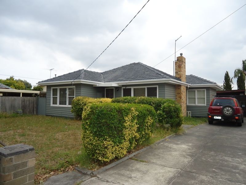 2 Holly Avenue, Dandenong North VIC 3175