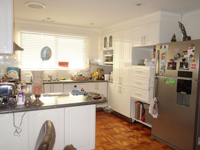 80 Gleneagles Drive, Endeavour Hills VIC 3802