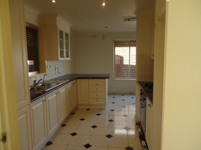 16 Garfield Court, Dandenong North VIC 3175