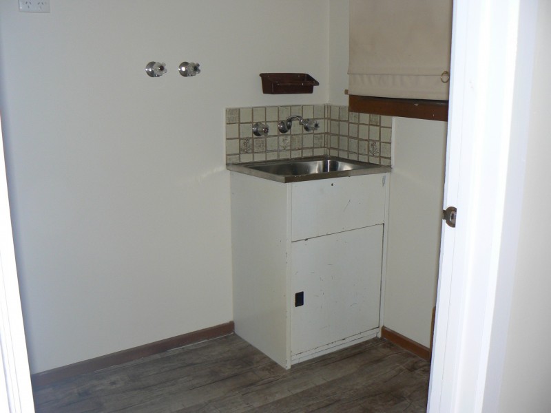 8 Robinson Crescent, Hampton Park VIC 3976