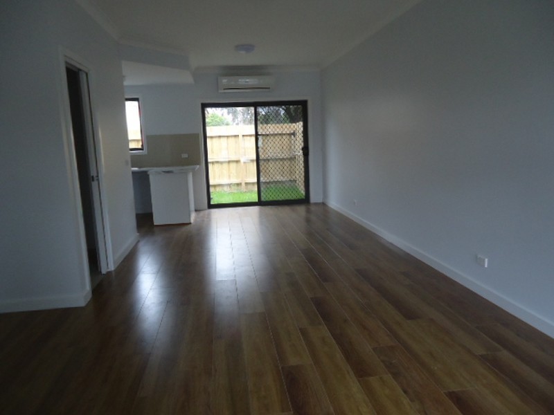 2/14 Tarata Drive, Doveton VIC 3177