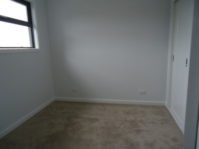 2/14 Tarata Drive, Doveton VIC 3177