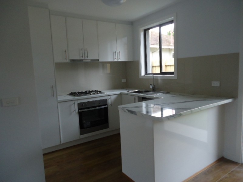 2/14 Tarata Drive, Doveton VIC 3177