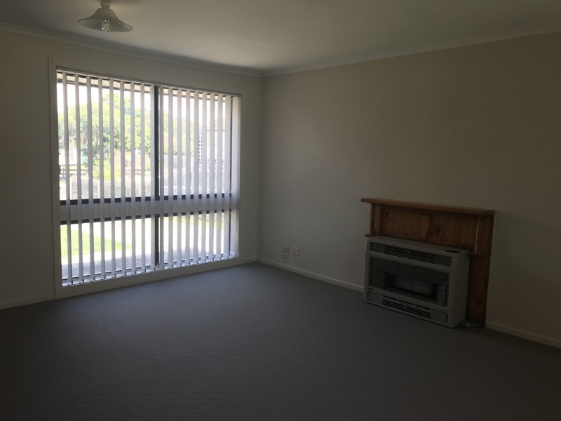 32 Riverview Cresent, Eumemmerring VIC 3177