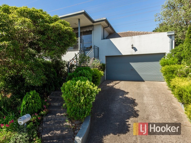 135 Gleneagles drive, Endeavour Hills VIC 3802