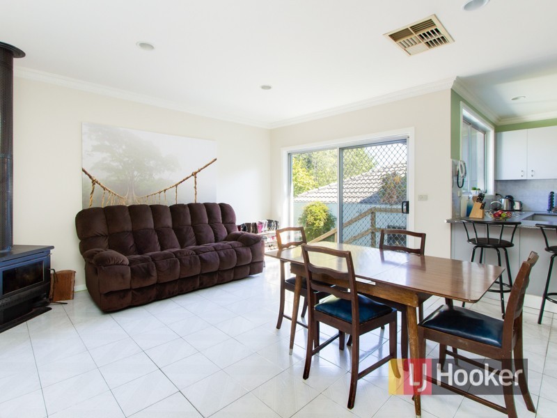 135 Gleneagles drive, Endeavour Hills VIC 3802
