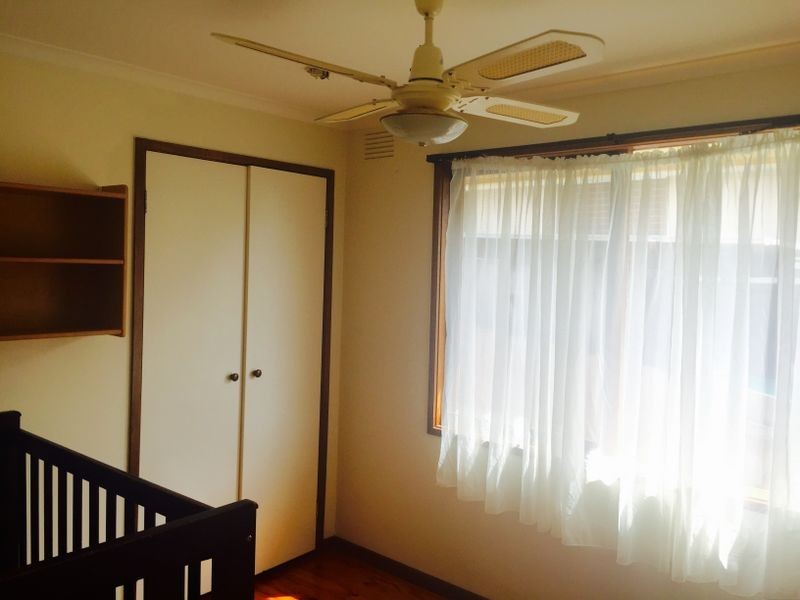 80 Chalcot Drive, Endeavour Hills VIC 3802