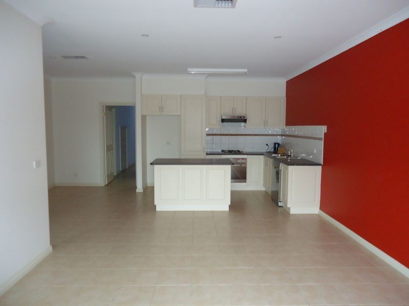 11/84 Heatherton Road, Endeavour Hills VIC 3802