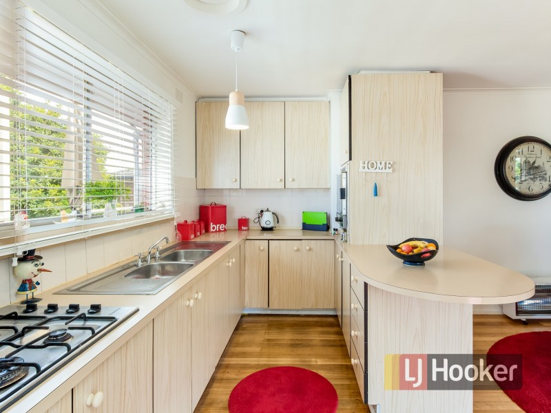 15 Philip Road, Hallam VIC 3803