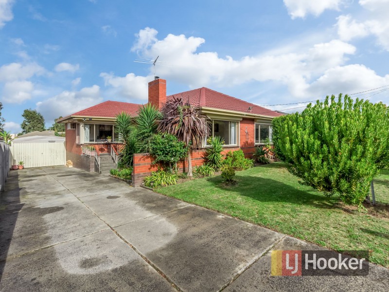 15 Philip Road, Hallam VIC 3803