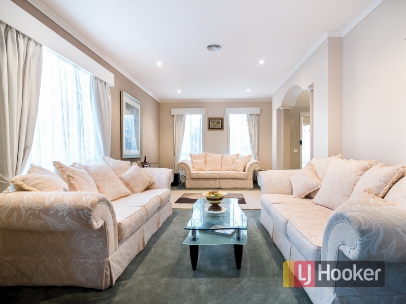 89 Crawley Road, Narre Warren North VIC 3804