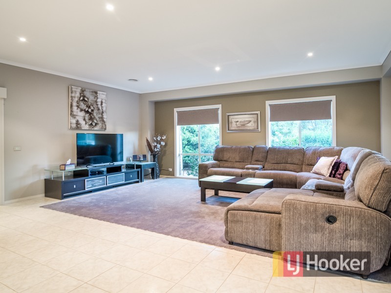 89 Crawley Road, Narre Warren North VIC 3804