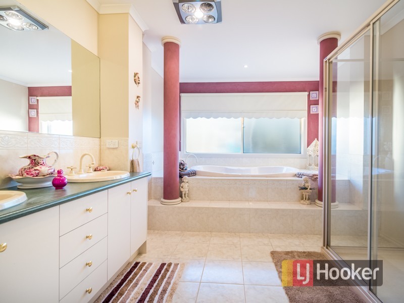 89 Crawley Road, Narre Warren North VIC 3804