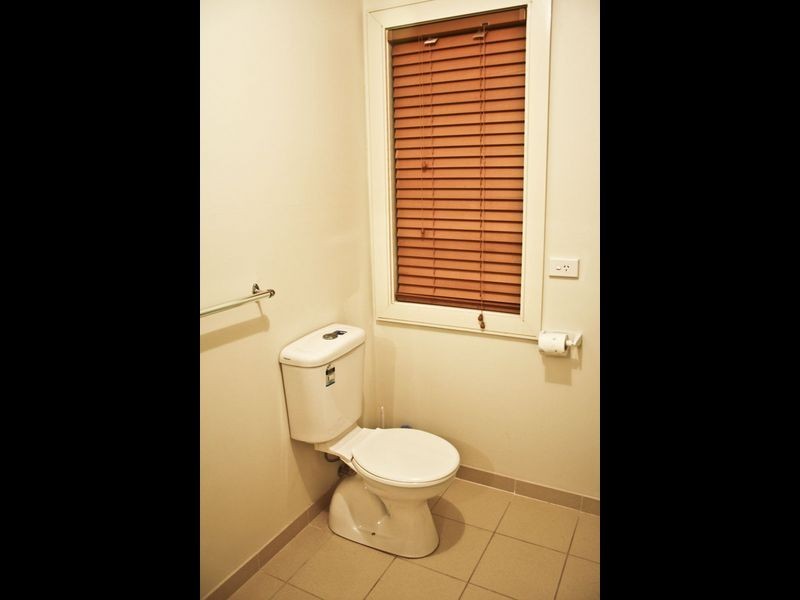 9/32 Stud Road, Dandenong VIC 3175