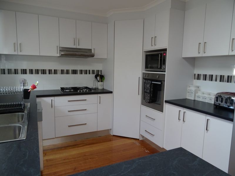 6 Griffiths Court, Dandenong North VIC 3175