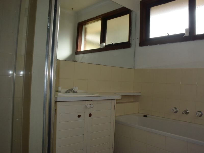 6 Griffiths Court, Dandenong North VIC 3175