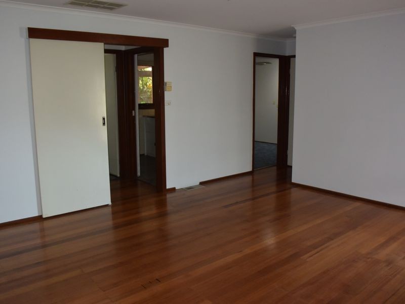 6 Griffiths Court, Dandenong North VIC 3175